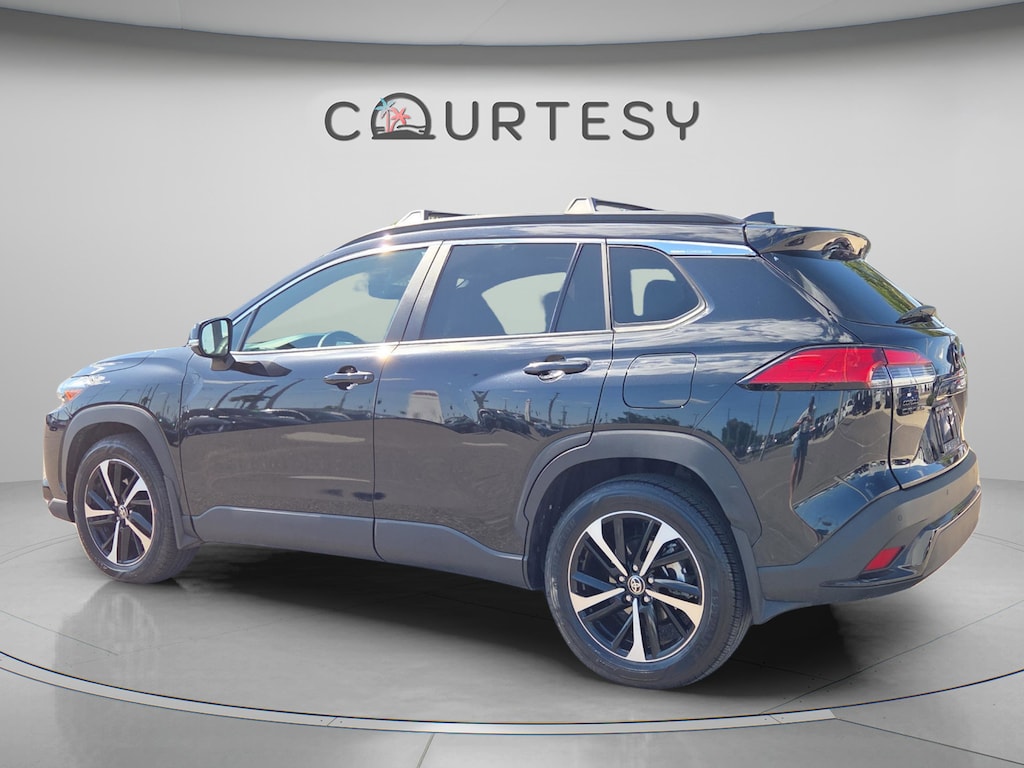 Used 2025 Toyota Corolla Cross Hybrid Hybrid XSE SUV
