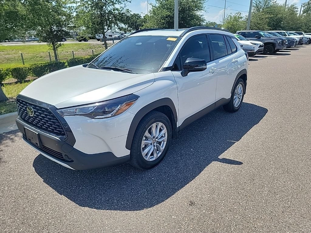 Used 2025 Toyota Corolla Cross LE SUV