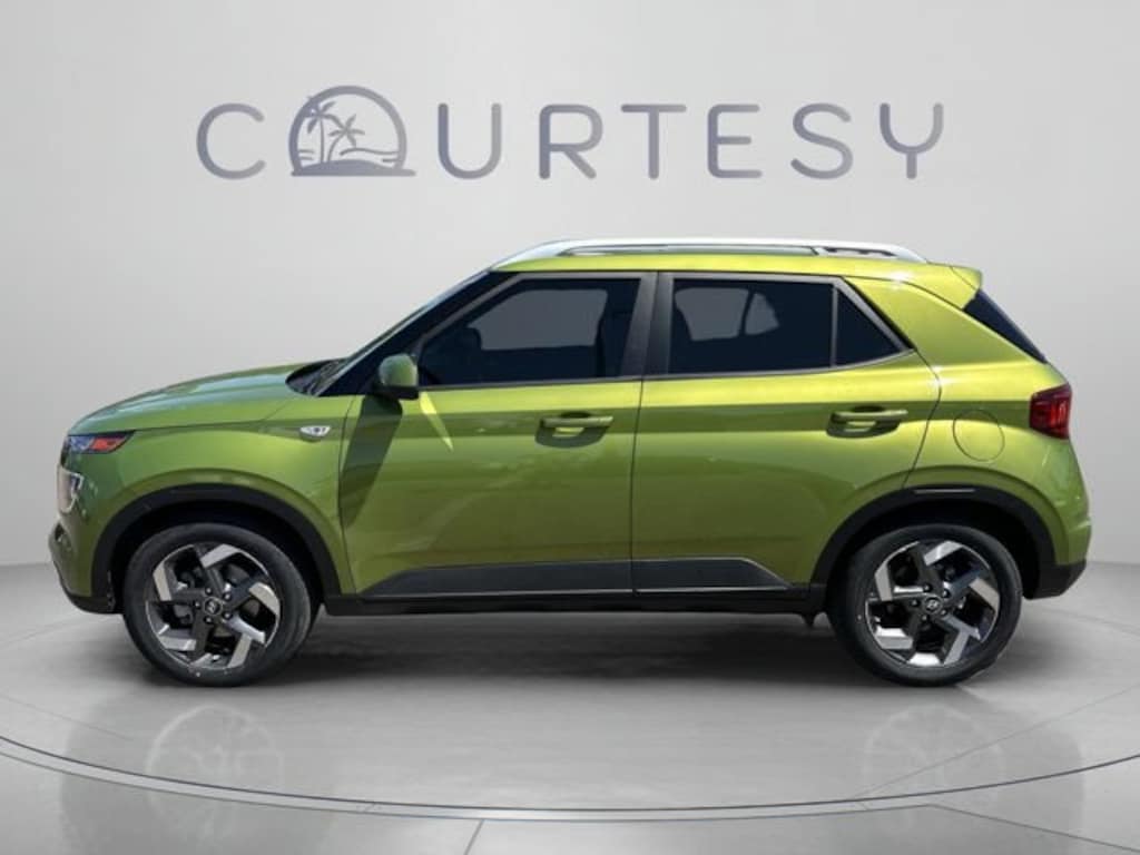 Used 2023 Hyundai Venue SEL SUV