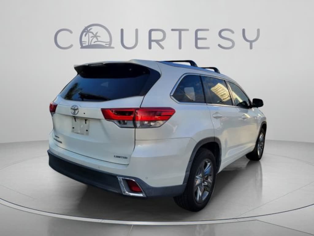 Used 2018 Toyota Highlander Limited Platinum Platinum SUV