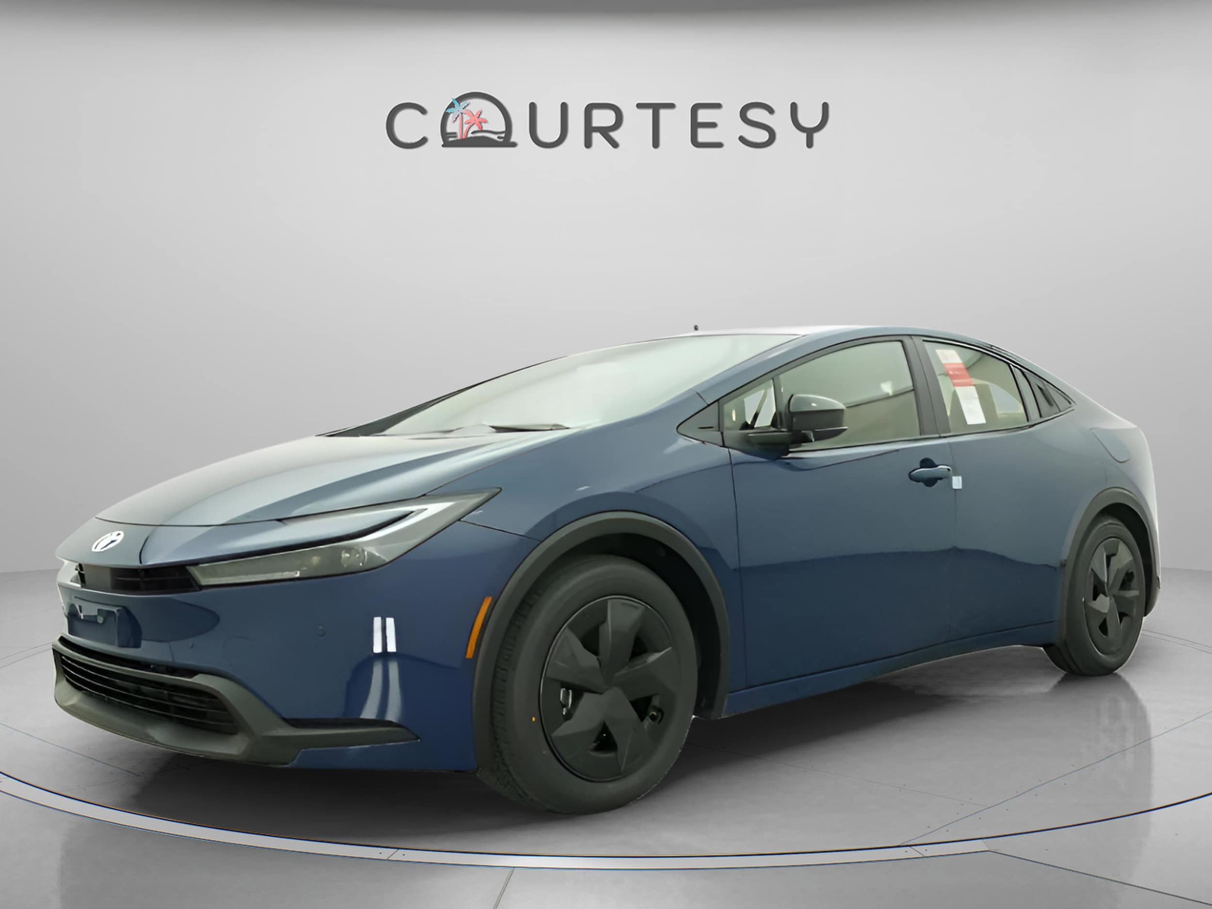 2026 Toyota Prius LE's photo