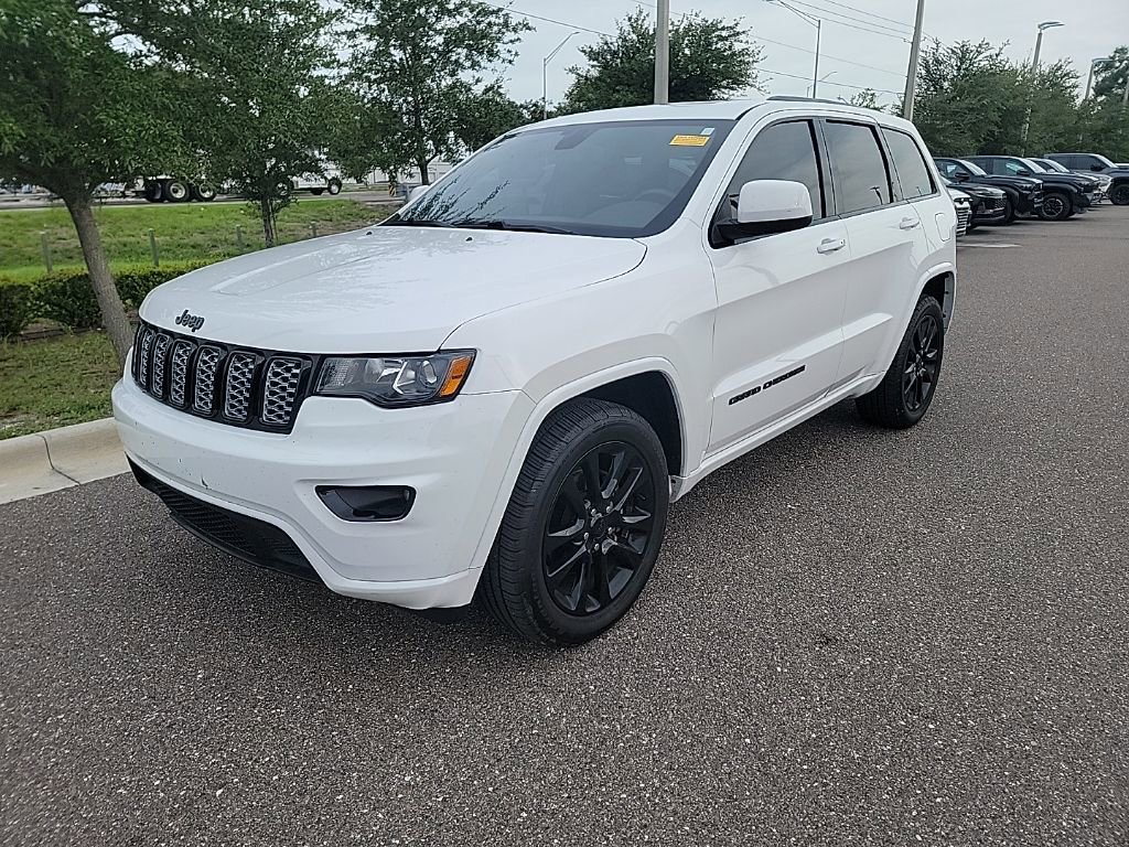 2019 Jeep Grand Cherokee Altitude's photo