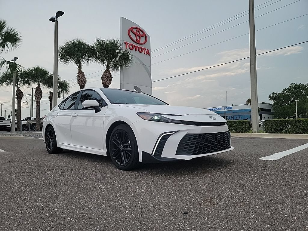 Used 2025 Toyota Camry SE Sedan