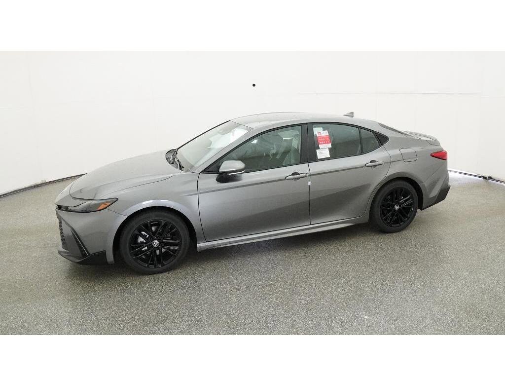 2026 Toyota Camry SE photo 2