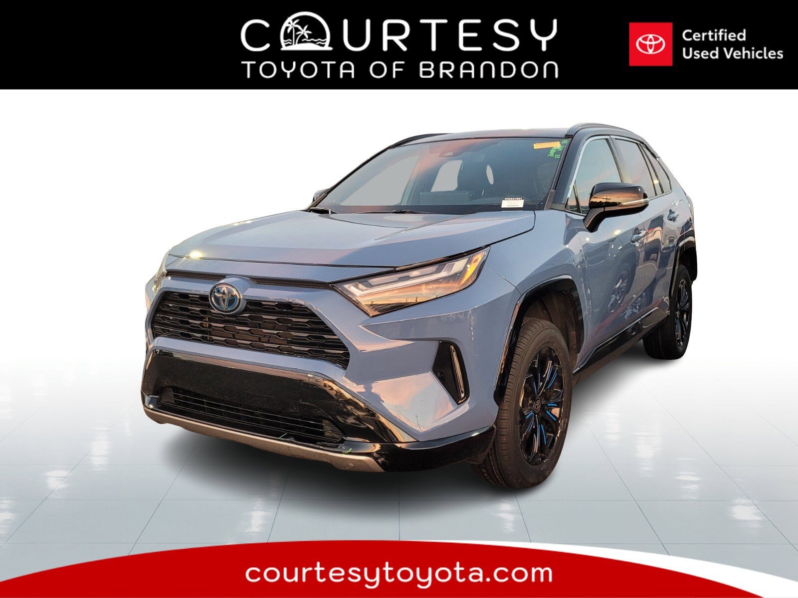 2023 Toyota RAV4 XSE's photo