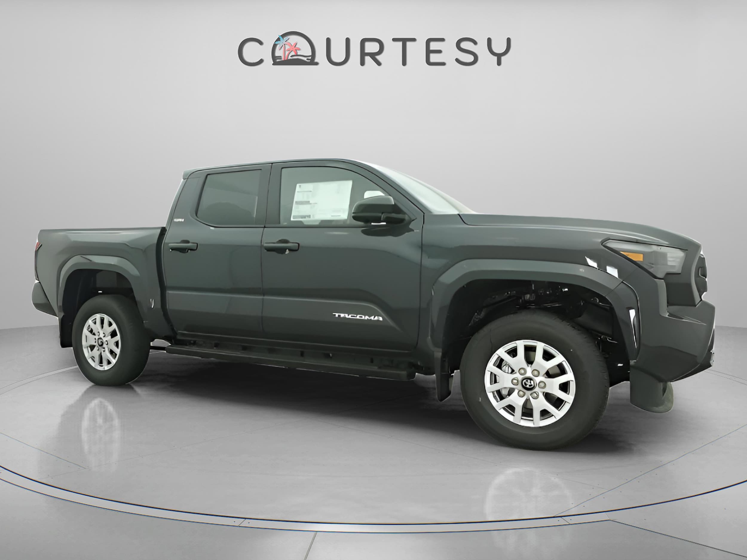 2026 Toyota Tacoma SR5 - Photo 17
