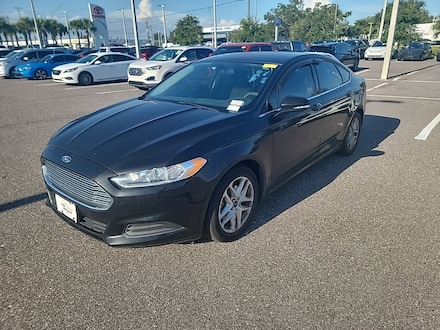 2014 Ford Fusion SE Sedan