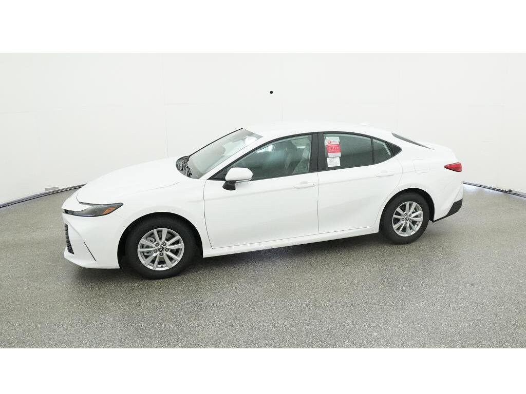 2025 Toyota Camry LE photo 2