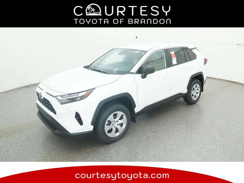 2025 Toyota RAV4 LE's photo