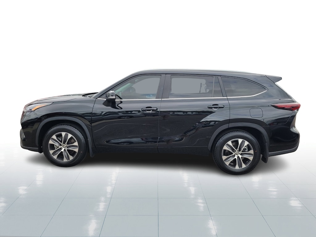 Certified 2024 Toyota Highlander LE SUV