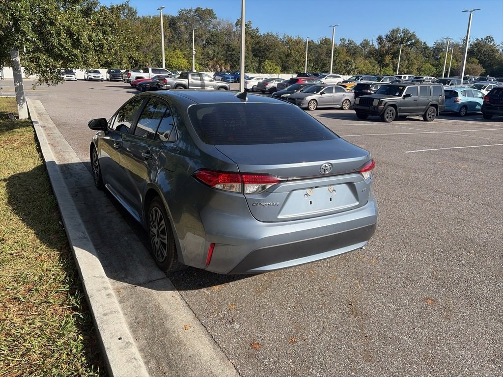 Used 2021 Toyota Corolla LE Sedan