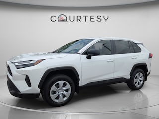 2025 Toyota RAV4 LE SUV