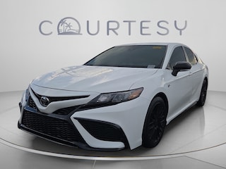 2023 Toyota Camry SE Sedan
