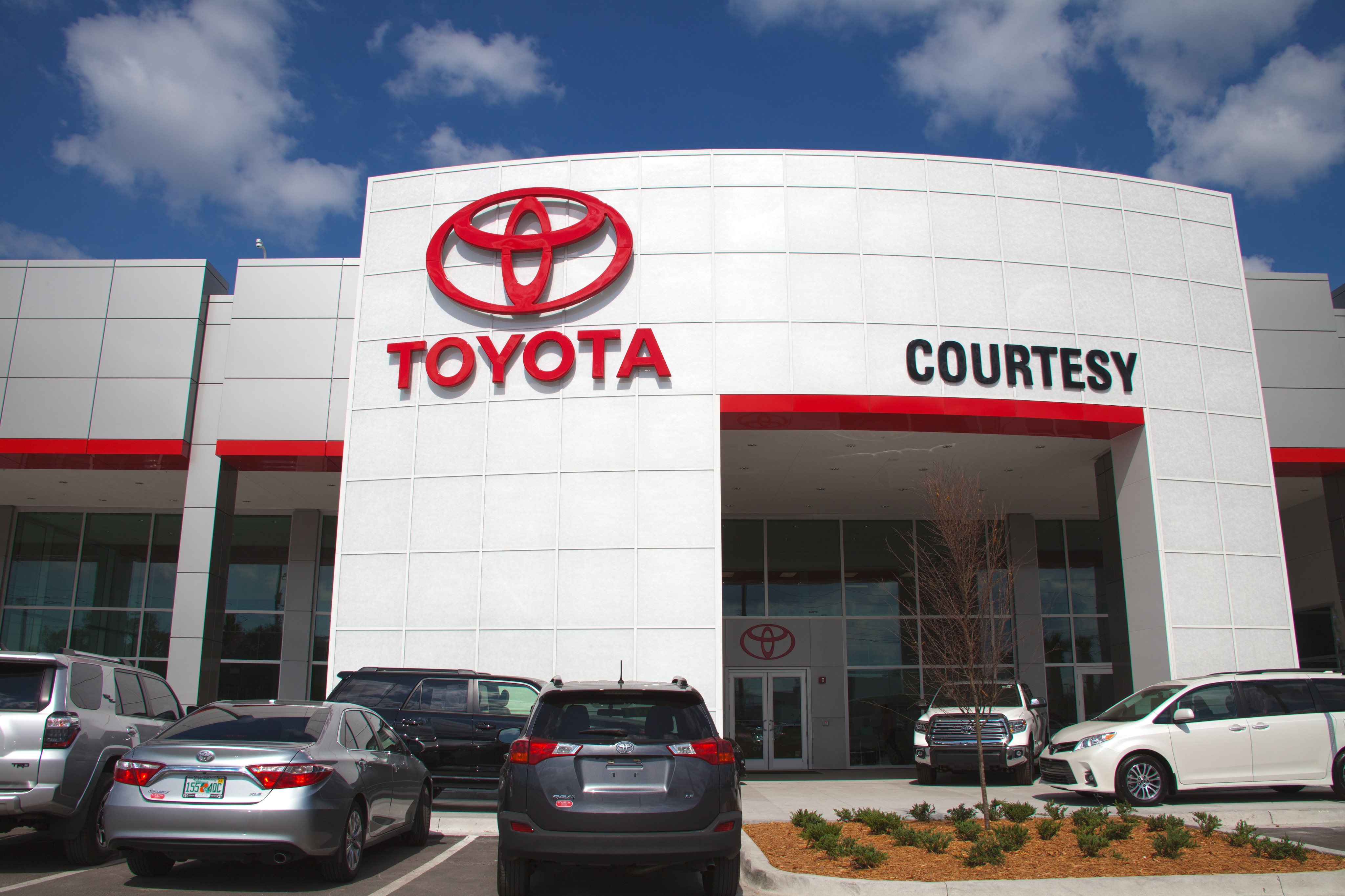 Find Toyota Dealers Near Me in Tampa Bay FL | Toyota Directions & Hours