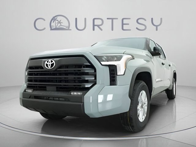 2025 Toyota Tundra SR5 - Photo 27