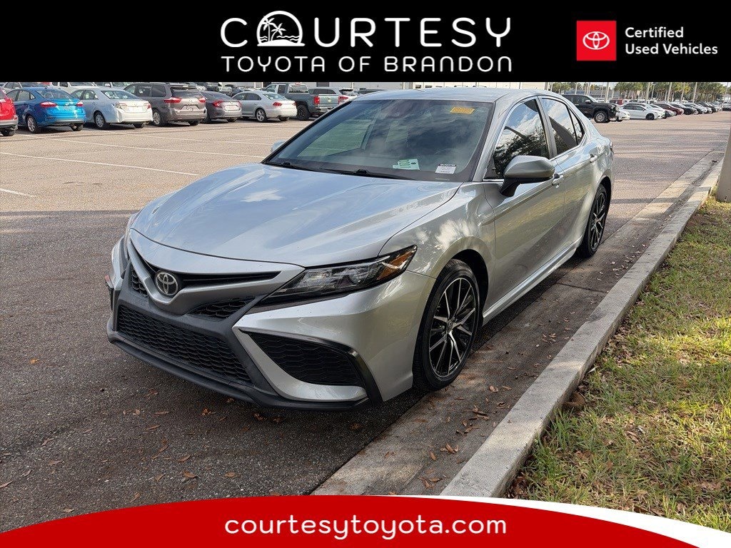 Used 2021 Toyota Camry SE Sedan