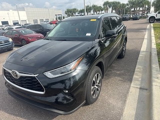2021 Toyota Highlander XLE SUV