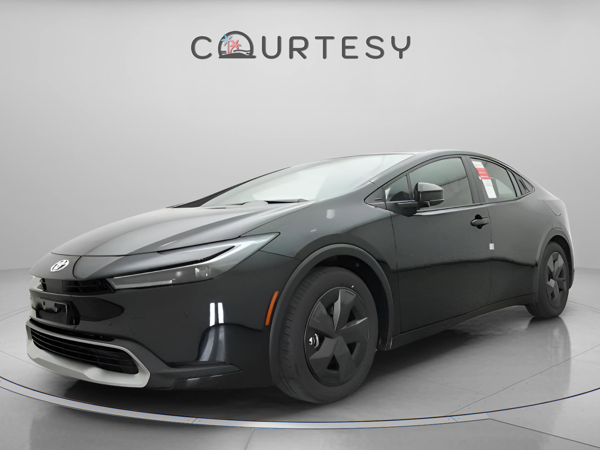 2025 Toyota Prius SE's photo