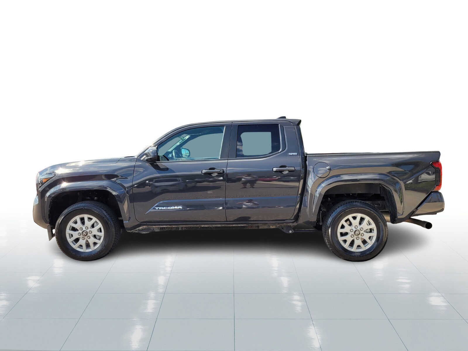 2024 Toyota Tacoma SR5 Double Cab photo 3