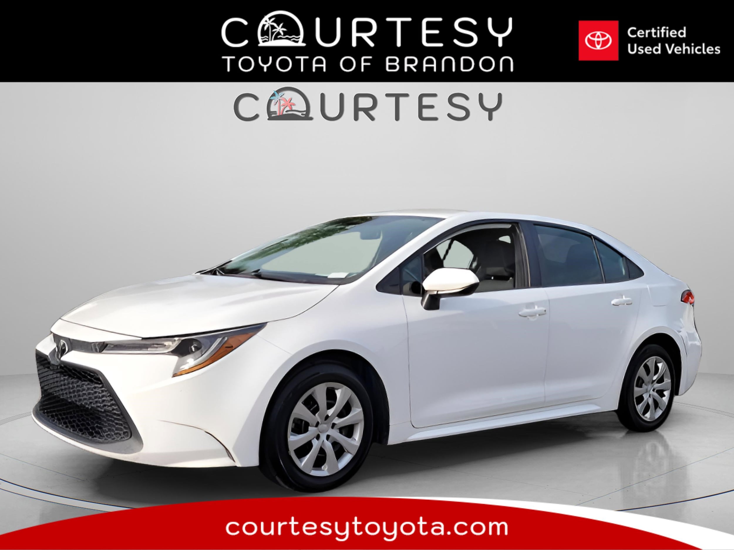 2021 Toyota Corolla LE's photo