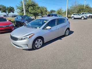 2017 Kia Forte5 LX LOW MILES Hatchback