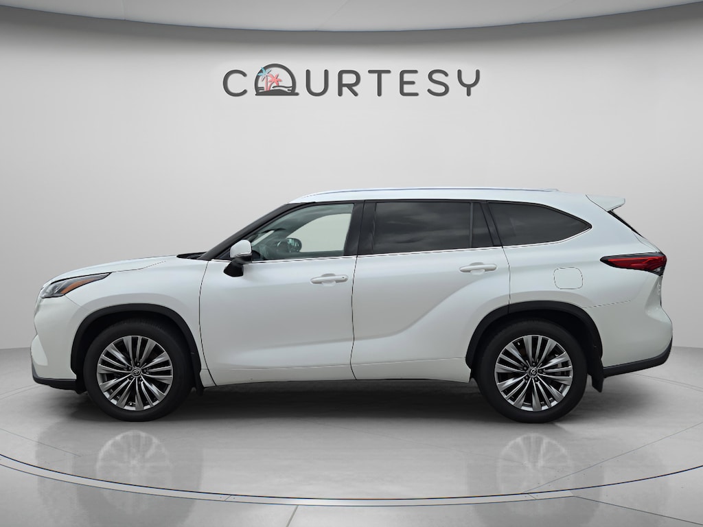 Used 2021 Toyota Highlander Platinum SUV
