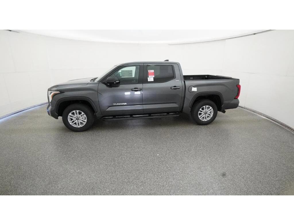 2026 Toyota Tundra SR5 CrewMax photo 3