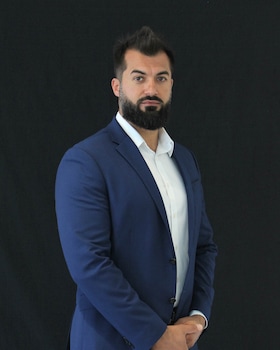 Staff member Julien Atallah from ID_4e00f98019f4