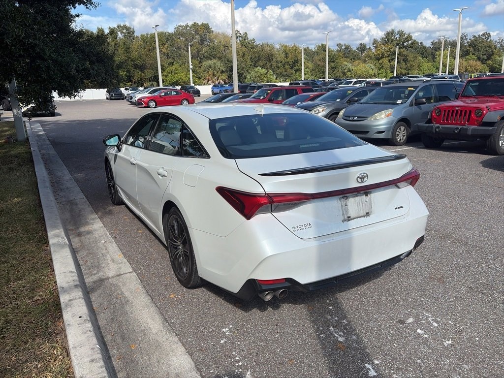 Used 2019 Toyota Avalon XSE Sedan