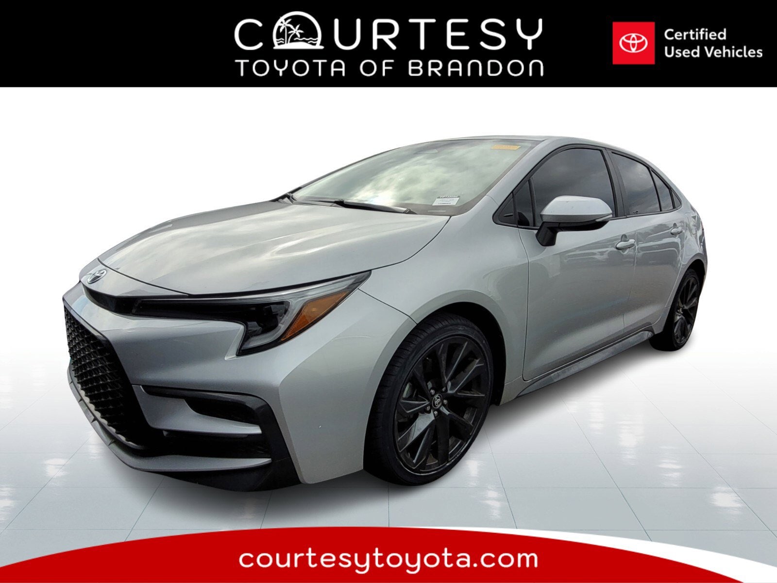 2023 Toyota Corolla SE's photo