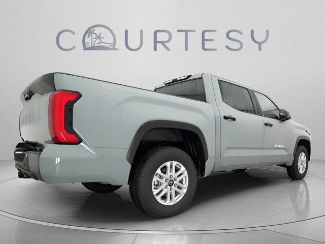 2025 Toyota Tundra SR5 - Photo 13