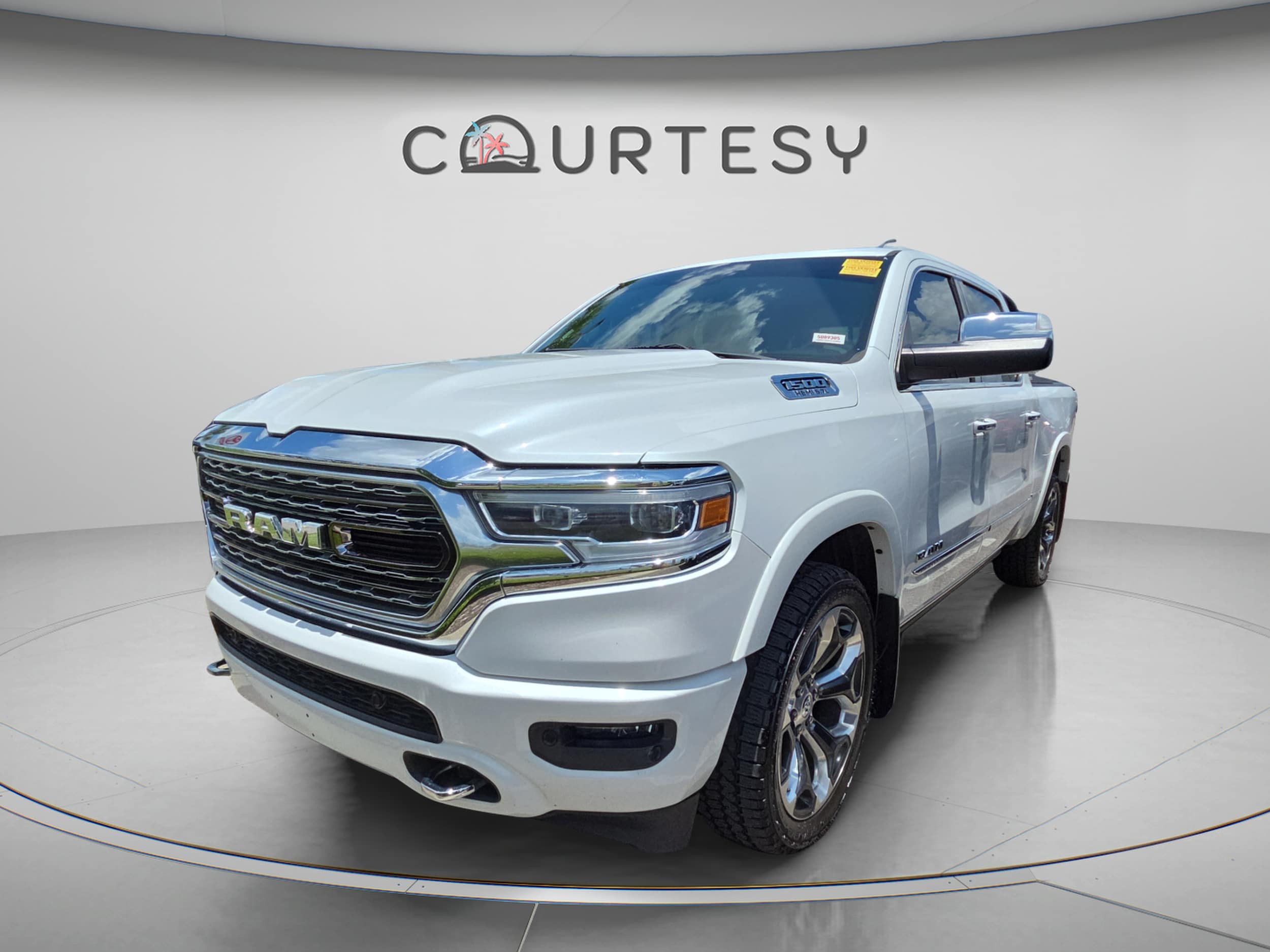 2019 RAM 1500 Limited 4x4 Crew Cab 5'7's photo