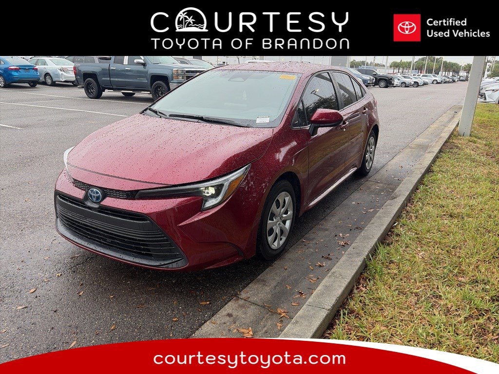 Used 2025 Toyota Corolla Hybrid LE Sedan