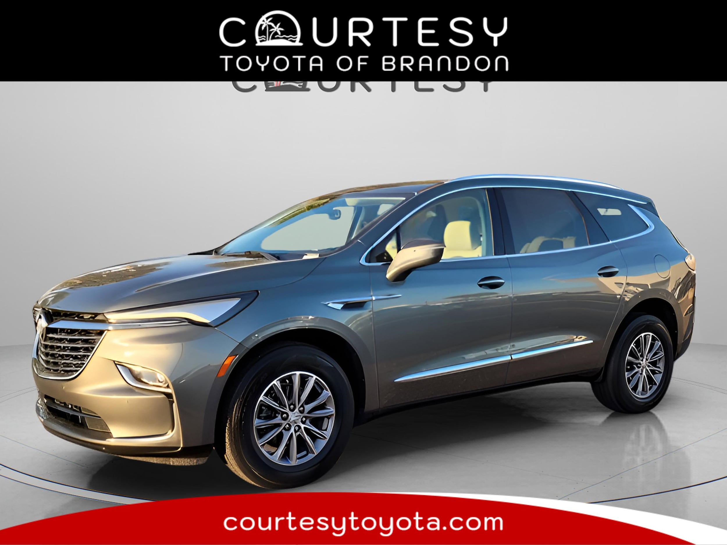 2023 Buick Enclave Essence's photo