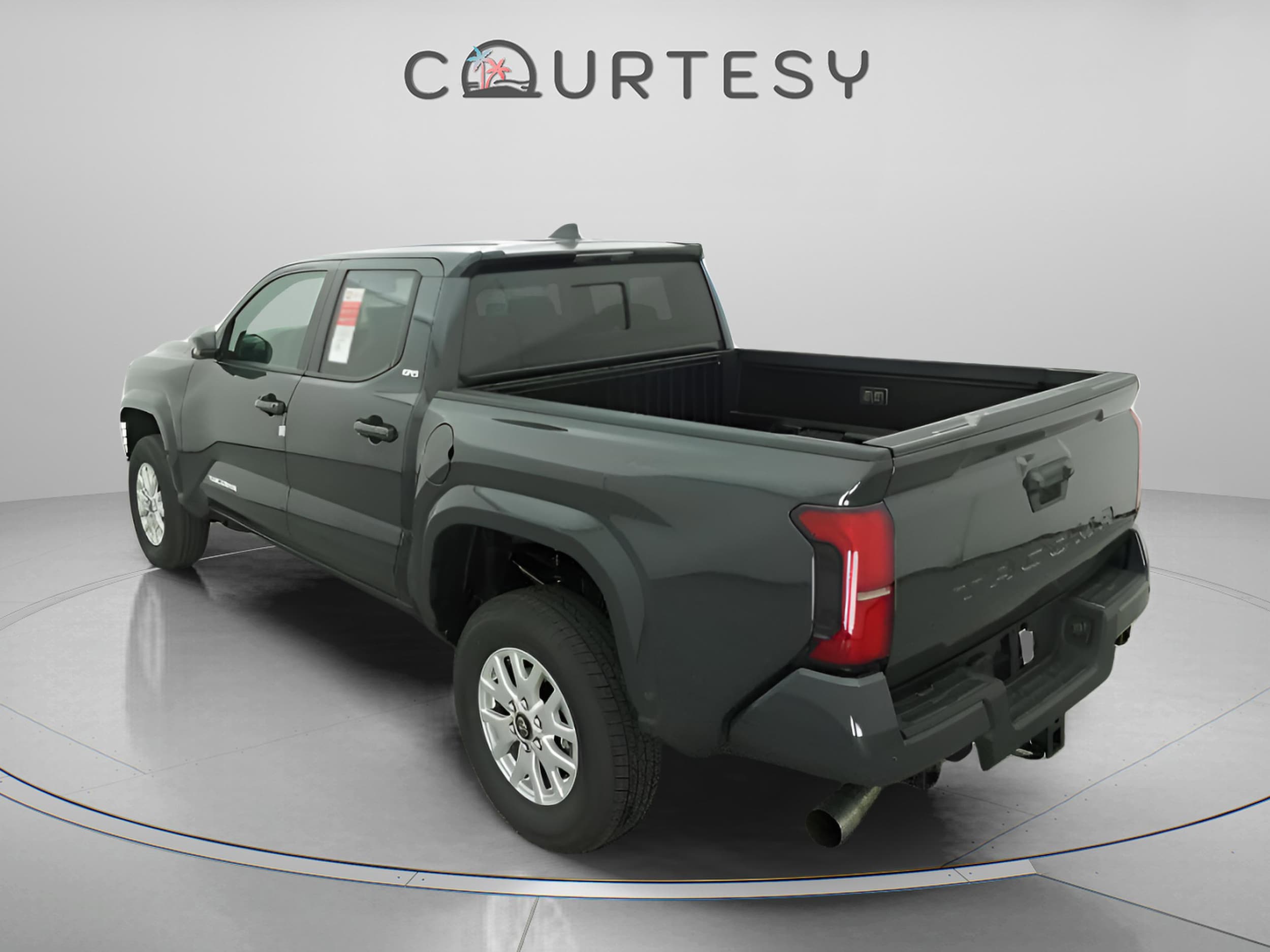 2026 Toyota Tacoma SR5 - Photo 7