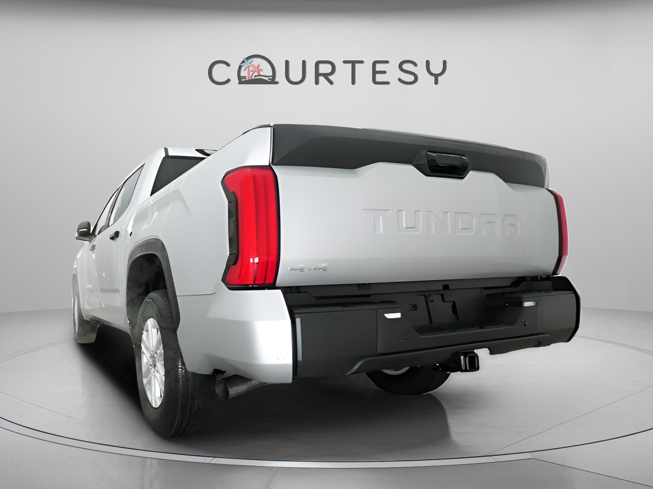 2025 Toyota Tundra SR5 - Photo 13