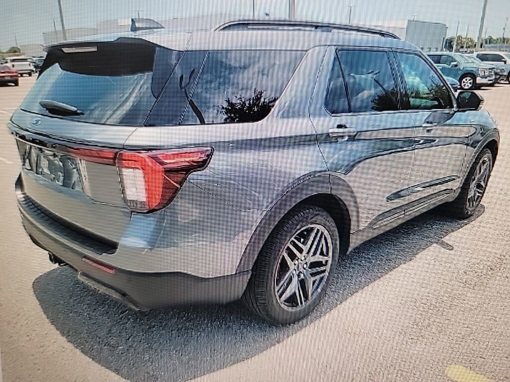 Used 2025 Ford Explorer ST-Line SUV
