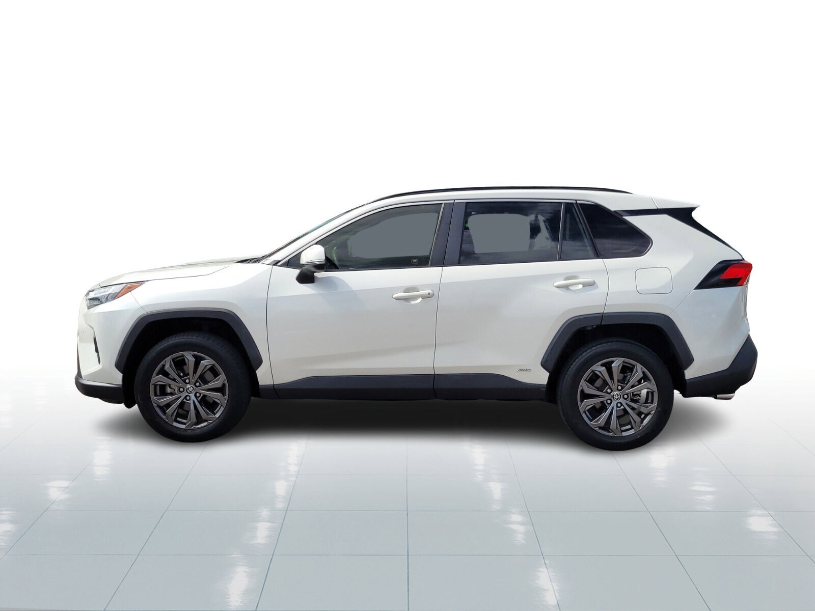 2022 Toyota RAV4 Hybrid XLE Premium photo 2