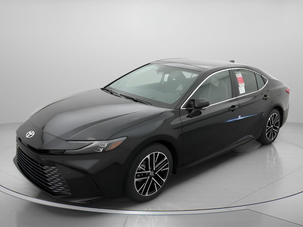 Used 2025 Toyota Camry XLE Sedan