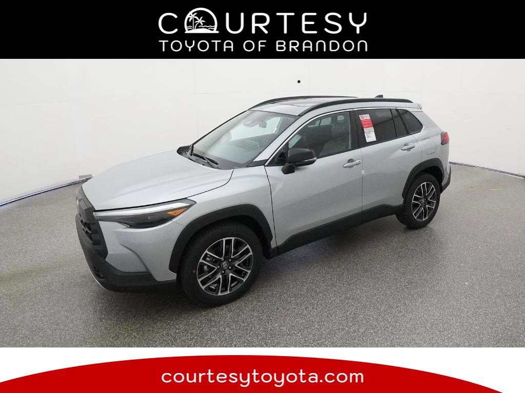 2026 Toyota Corolla Cross XLE's photo