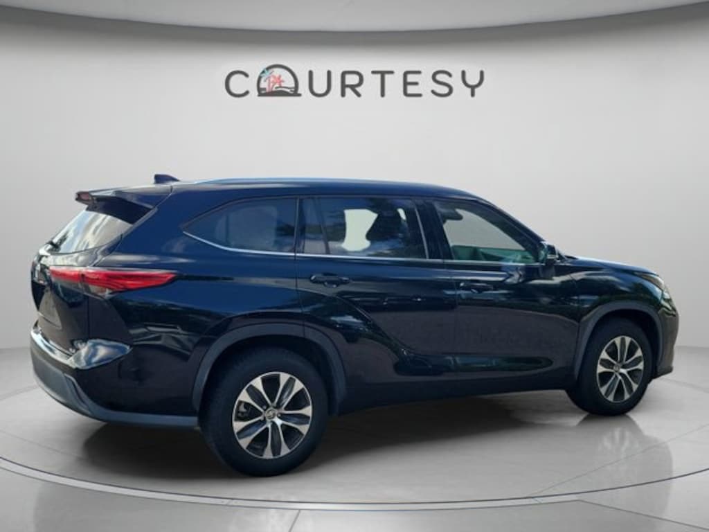 Used 2020 Toyota Highlander XLE SUV