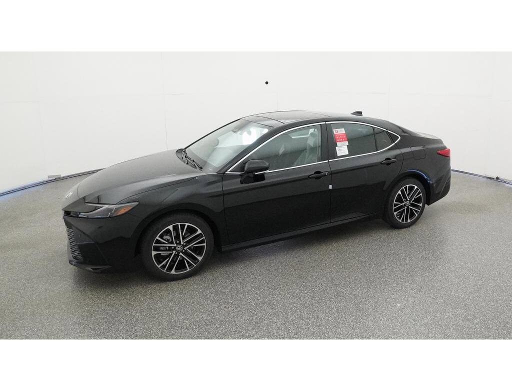 2025 Toyota Camry XLE photo 2