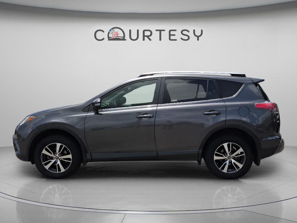 Used 2018 Toyota RAV4 XLE SUV