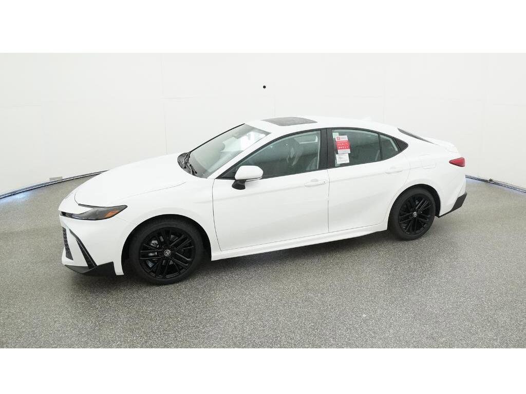 2026 Toyota Camry SE photo 2