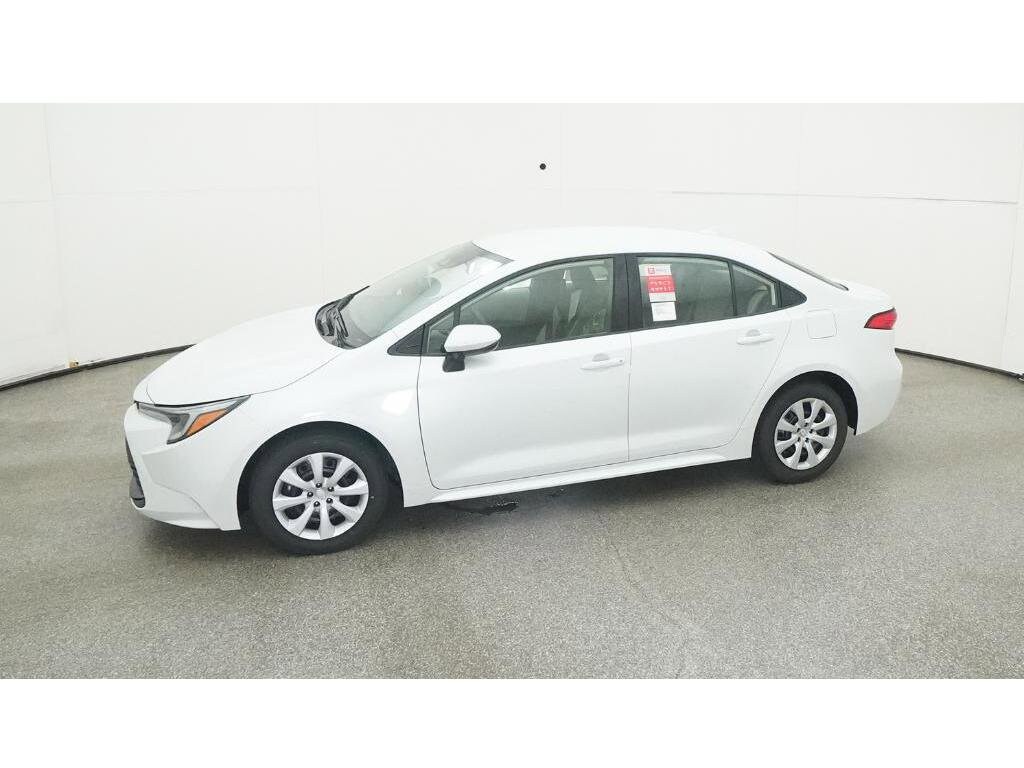 2025 Toyota Corolla Hybrid LE photo 2