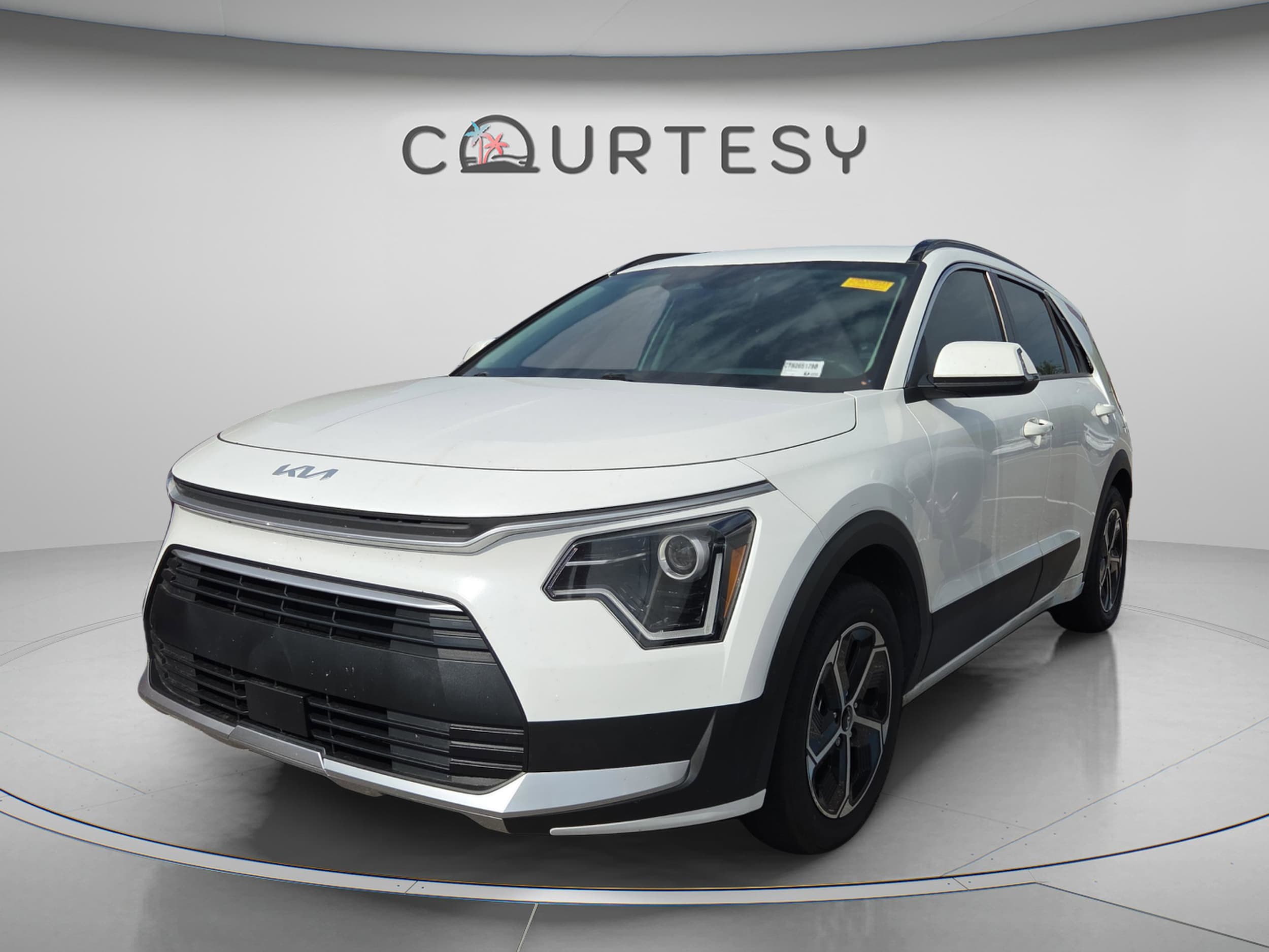 2023 Kia Niro EX HEV's photo