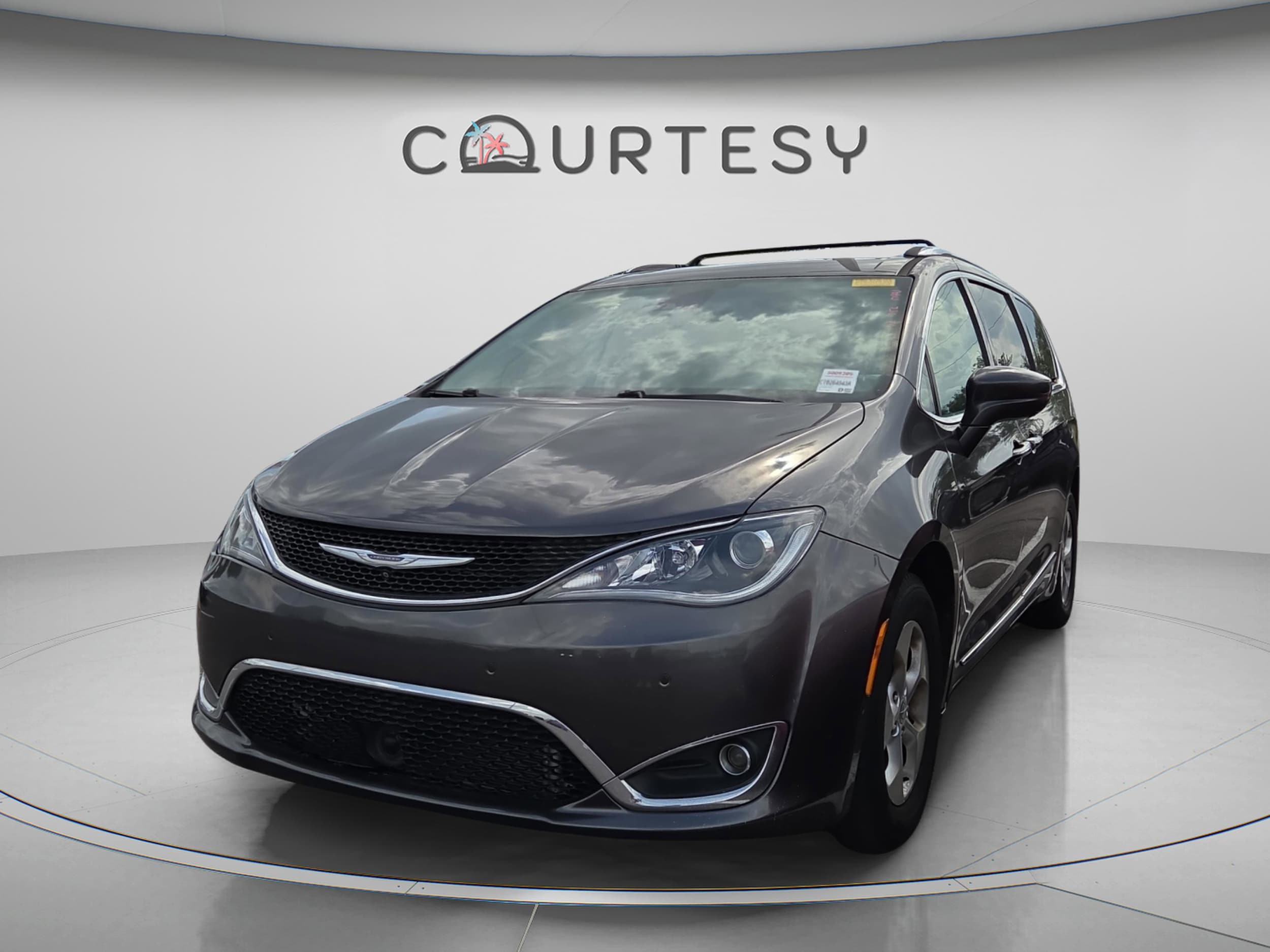 2017 Chrysler Pacifica Touring-L Plus
