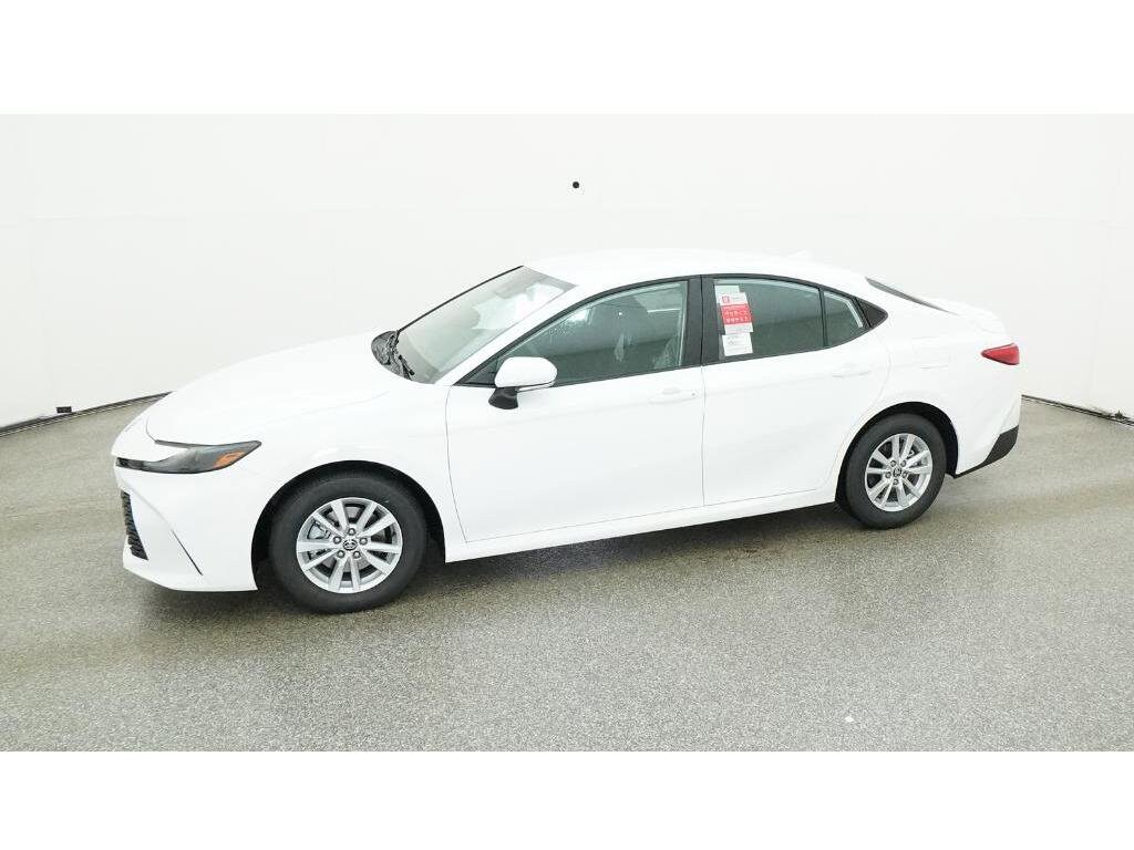 2025 Toyota Camry LE photo 2
