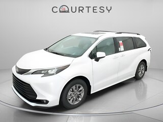 2026 Toyota Sienna XLE Van Passenger Van