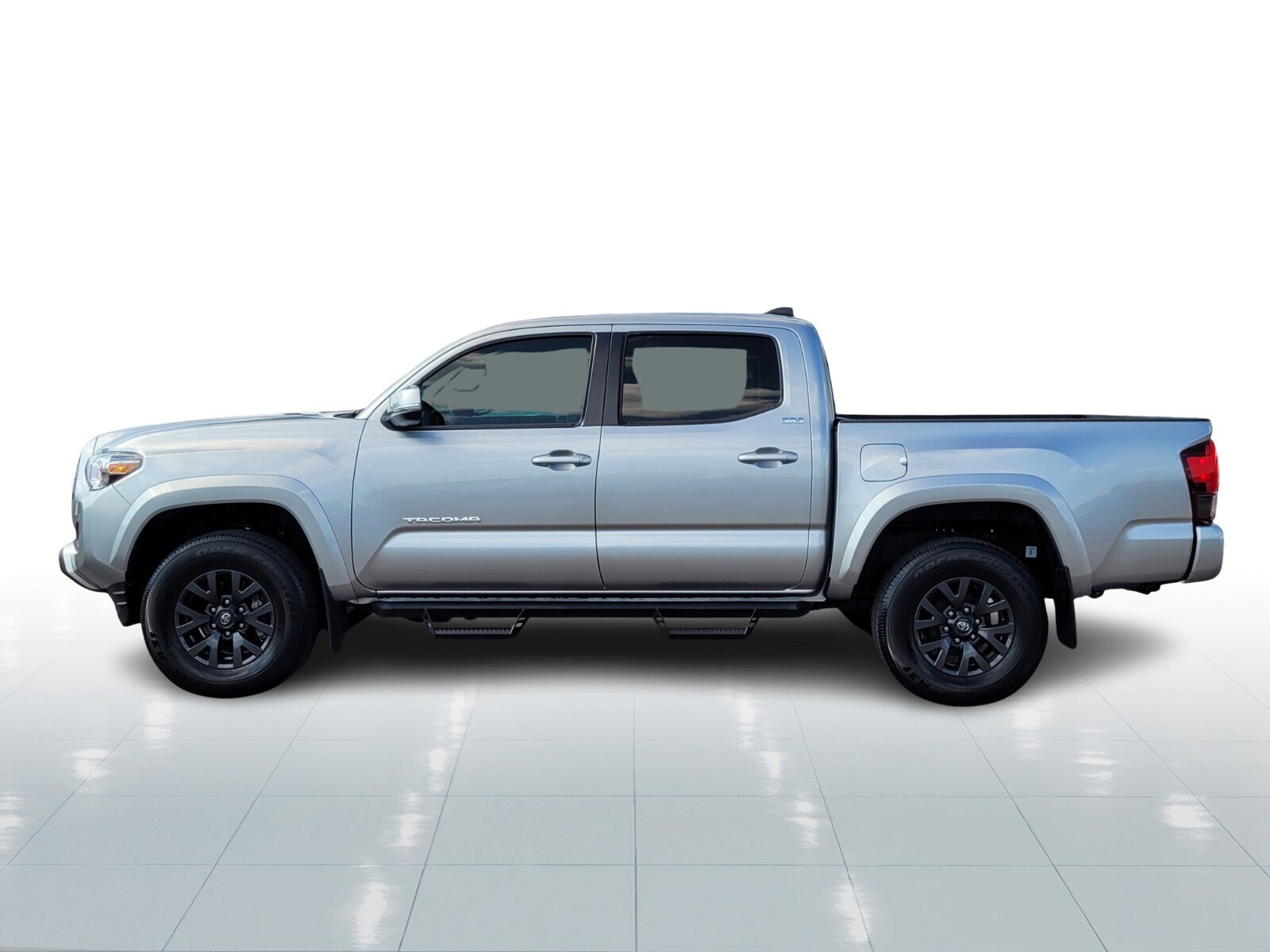 2023 Toyota Tacoma SR5 V6 Double Cab photo 3